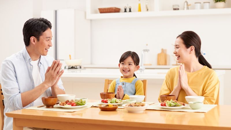 つくりおき.jp_家族で食事
